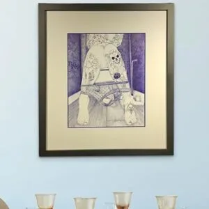 Tableau surréaliste d'un chat, encadré, dans salle à manger.