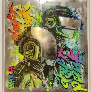 Peinture murale de casques futuristes colorés.