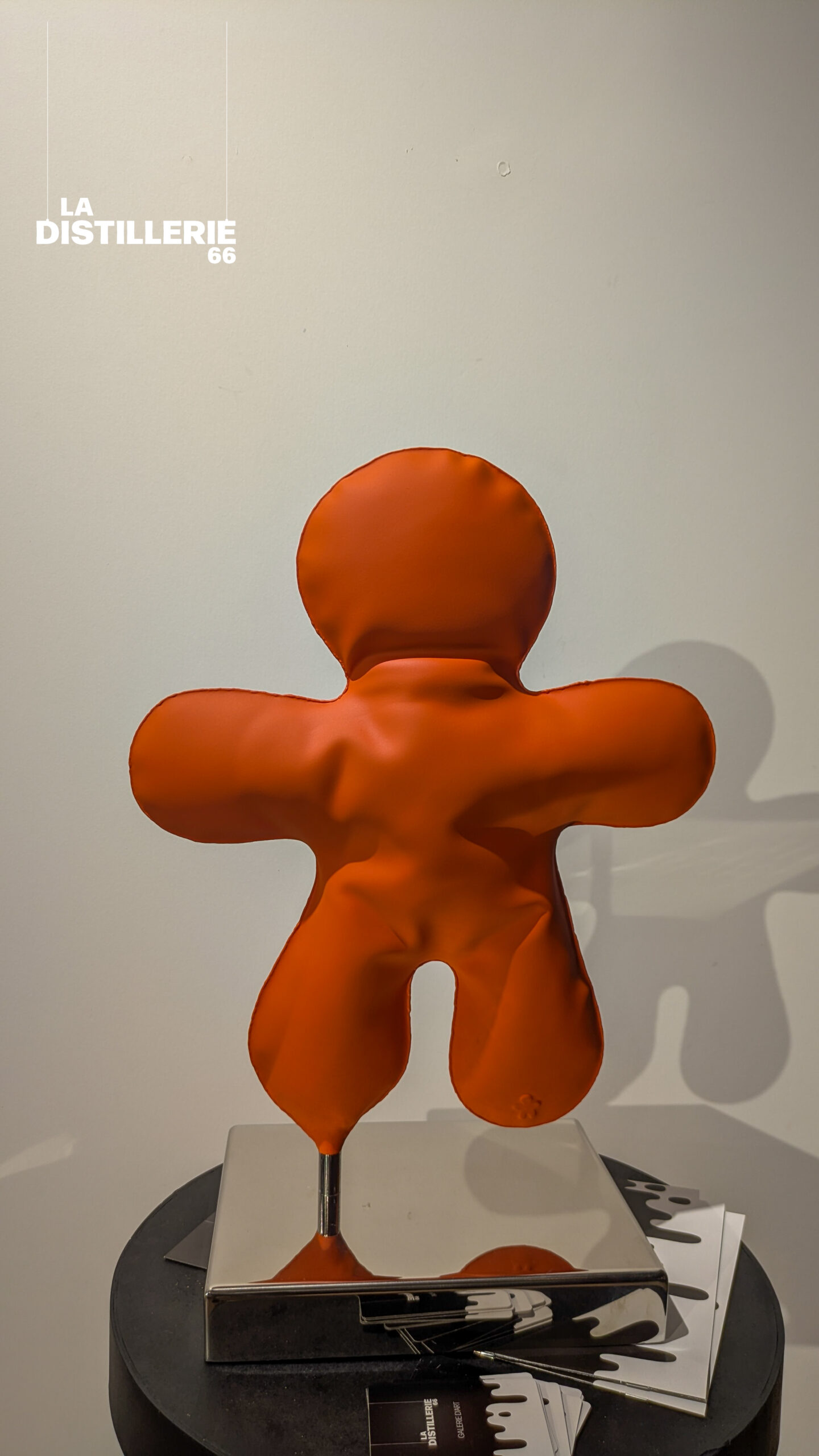 P'tit Bonhomme Orange mate - Henri Iglesis-1.jpg Œuvre contemporaine – Peinture sculpture originale – La Distillerie 66